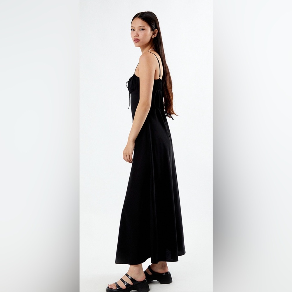 NWT WEWOREWHAT SZ XXS BLACK CAMI MIDI Dress W/Ruched Cups - Picture 2 of 8